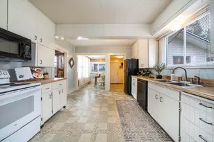 408 Oak Grove Rd, Medford, OR 97501 - Photo 20