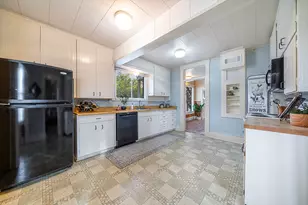 408 Oak Grove Rd, Medford, OR 97501 - Photo 18