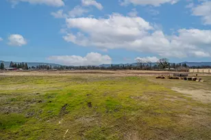 408 Oak Grove Rd, Medford, OR 97501 - Photo 50