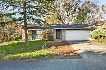 657 S Keene Way Drive, Medford, OR 97504 - Photo 1