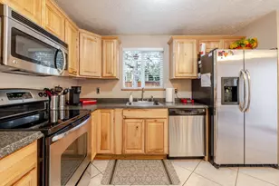 2142 NE Monterey Ave, Bend, OR 97701 - Photo 10