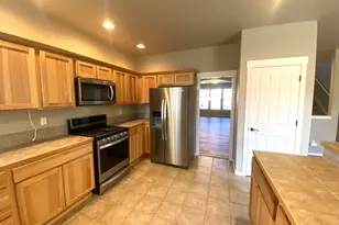 61725 SE Daly Estates Dr, Bend, OR 97702 - Photo 6