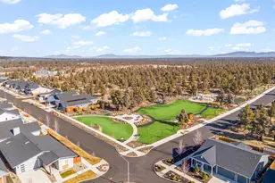 20811 Beaumont Dr, Bend, OR 97701 - Photo 34