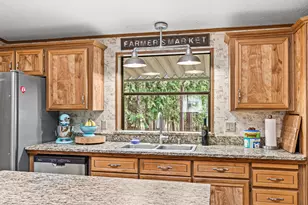 3610 Pleasant Creek Rd, Rogue River, OR 97537 - Photo 6