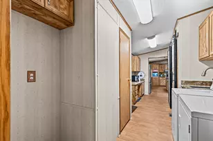 3610 Pleasant Creek Rd, Rogue River, OR 97537 - Photo 18