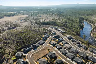 60836 SW Headwaters Loop, Bend, OR 97702 - Photo 4