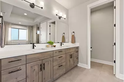 60836 SW Headwaters Loop, Bend, OR 97702 - Photo 30