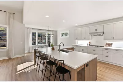 60836 SW Headwaters Loop, Bend, OR 97702 - Photo 20