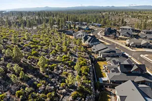 60836 SW Headwaters Loop, Bend, OR 97702 - Photo 62