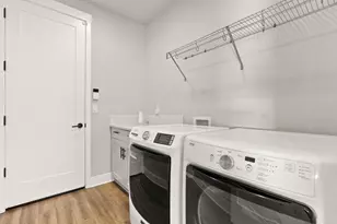 60836 SW Headwaters Loop, Bend, OR 97702 - Photo 50