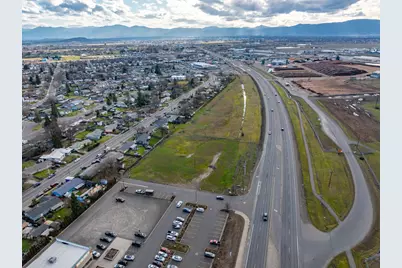 8074 Crater Lake Highway, White City, OR 97503 - Photo 8