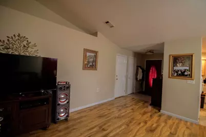 157 N Junction Avenue, Cave Junction, OR 97523 - Photo 10