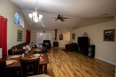 157 N Junction Avenue, Cave Junction, OR 97523 - Photo 14