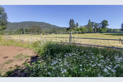 80546 Delight Valley School Road, Cottage Grove, OR 97424 - Photo 22