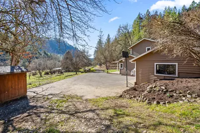 18781 E Evans Creek Road, Rogue River, OR 97537 - Photo 66