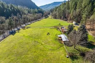 18781 E Evans Creek Rd, Rogue River, OR 97537 - Photo 8