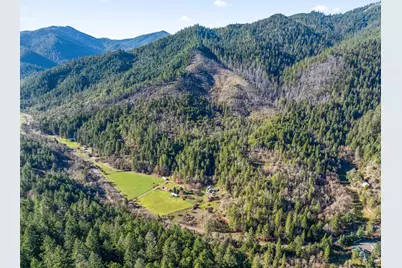 18781 E Evans Creek Road, Rogue River, OR 97537 - Photo 96