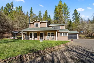 18781 E Evans Creek Road, Rogue River, OR 97537 - Photo 2