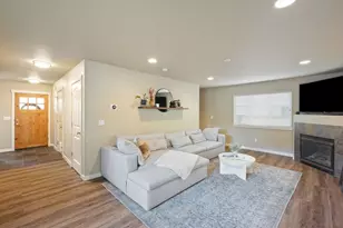 633 SE Glengarry Place, Bend, OR 97702 - Photo 10