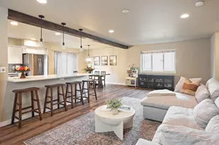 633 SE Glengarry Place, Bend, OR 97702 - Photo 8