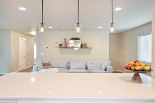 633 SE Glengarry Place, Bend, OR 97702 - Photo 12