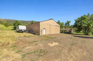 800 Hillandale Cir, Eagle Point, OR 97524 - Photo 22