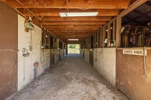 800 Hillandale Cir, Eagle Point, OR 97524 - Photo 26