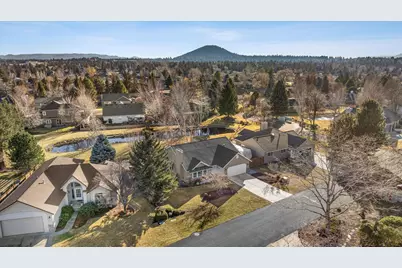 2365 NE Lakeridge Drive, Bend, OR 97701 - Photo 32