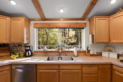 24850 Westside Road, Klamath Falls, OR 97601 - Photo 20