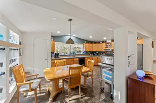 786 Placer Rd, Sunny Valley, OR 97497 - Photo 12