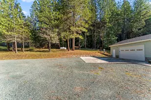 786 Placer Rd, Sunny Valley, OR 97497 - Photo 52