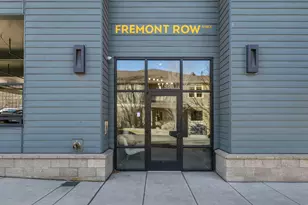 2735 NW Crossing Dr, Bend, OR 97703 - Photo 4