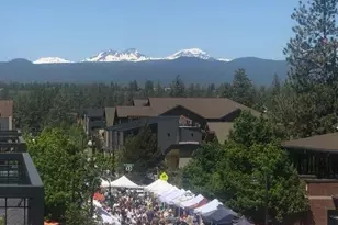 2735 NW Crossing Dr, Bend, OR 97703 - Photo 40