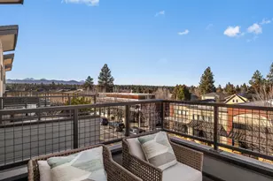 2735 NW Crossing Dr, Bend, OR 97703 - Photo 46