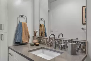 2735 NW Crossing Dr, Bend, OR 97703 - Photo 24