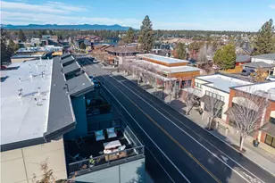 2735 NW Crossing Dr, Bend, OR 97703 - Photo 58