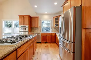 2752 NW Champion Cir, Bend, OR 97703 - Photo 10