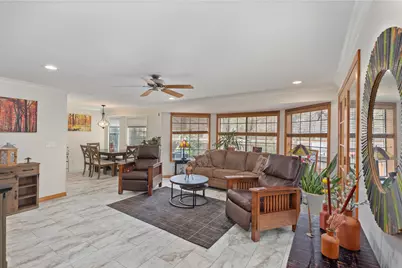 1516 NW Thompson Way, Grants Pass, OR 97526 - Photo 6