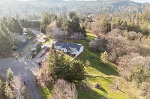 334 Village Ln, Grants Pass, OR 97527 - Photo 40