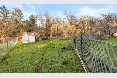 334 Village Lane, Grants Pass, OR 97527 - Photo 36