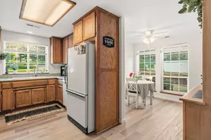 334 Village Ln, Grants Pass, OR 97527 - Photo 10