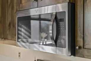 63149 NE Hadley Pl, Bend, OR 97701 - Photo 22