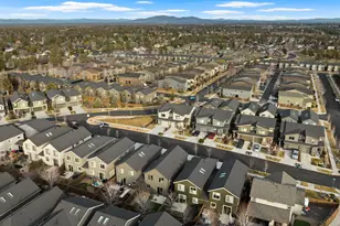 63149 NE Hadley Pl, Bend, OR 97701 - Photo 56