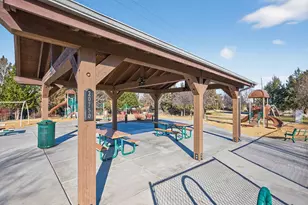 20972 NE High Desert Ln, Bend, OR 97701 - Photo 38