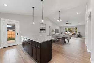 2963 Stonebrook Dr, Medford, OR 97504 - Photo 16