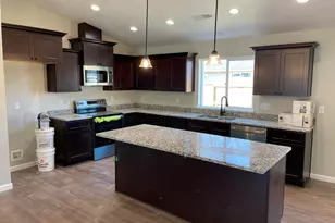 2963 Stonebrook Dr, Medford, OR 97504 - Photo 6