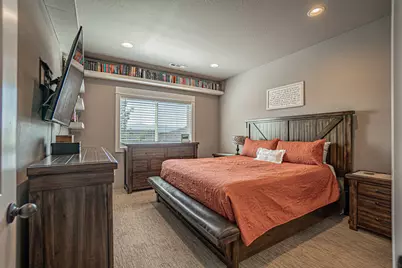 2008 Hondeleau Lane, Medford, OR 97504 - Photo 12