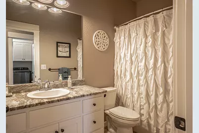 2008 Hondeleau Lane, Medford, OR 97504 - Photo 18