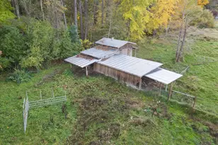 1931 Sleepy Hollow Loop, Grants Pass, OR 97527 - Photo 16