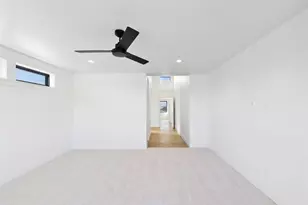 23118 Watercourse Way, Bend, OR 97701 - Photo 32